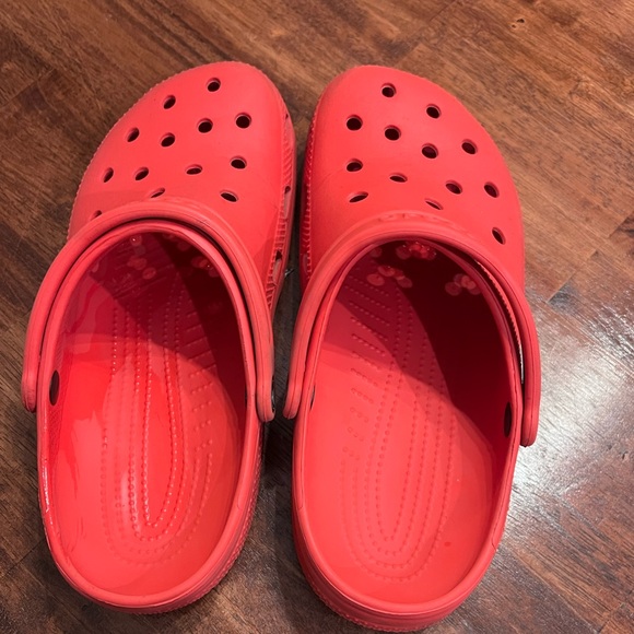 CROCS Classic Red Size 9M 11 W - Picture 2 of 9